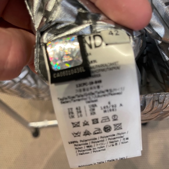 100% Autherntic NIcki Minaj Fendi collab UNISEX RAIN JACKET (42) - Picture 4 of 7